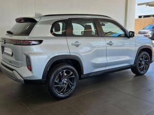 Suzuki Grand Vitara 1.5 GL manual - Image 3