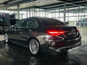 Mercedes-Benz C-Class C200 Avantgarde - Image 12