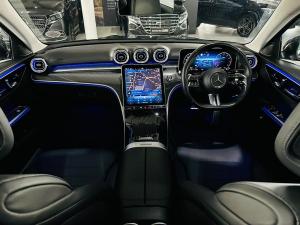 Mercedes-Benz C-Class C200 Avantgarde - Image 3