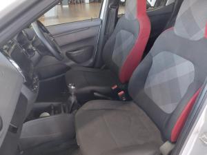 Renault Kwid 1.0 Techno manual - Image 16