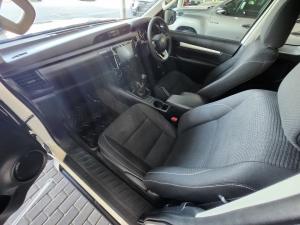 Toyota Hilux 2.4GD-6 Xtra cab Raider manual - Image 7
