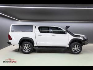 Toyota Hilux 2.8GD-6 double cab 4x4 Legend 50 - Image 3