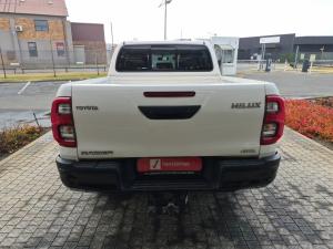Toyota Hilux 2.8GD-6 double cab 4x4 Raider auto - Image 5