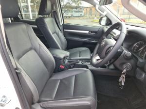 Toyota Hilux 2.8GD-6 double cab 4x4 Raider auto - Image 15