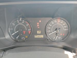 Toyota Hilux 2.8GD-6 double cab SRX 4x4 - Image 11