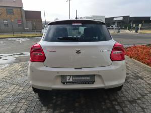 Suzuki Swift 1.2 GL manual - Image 5