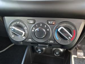 Suzuki Swift 1.2 GL manual - Image 12