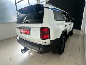Toyota Land Cruiser Prado 2.8GD VX-R - Image 2