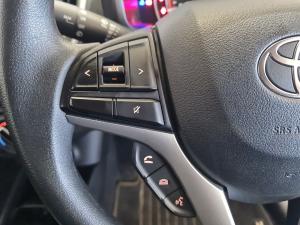 Toyota Vitz 1.0 XR manual - Image 9