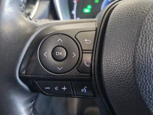 Toyota Corolla 1.8 Hybrid XR - Image 9