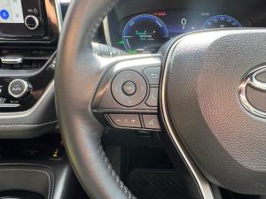 Toyota Corolla hatch 1.8 Hybrid XR - Image 9