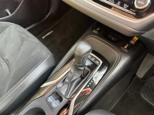 Toyota Corolla hatch 1.8 Hybrid XR - Image 13