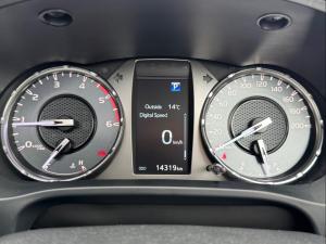 Toyota Hilux 2.8GD-6 double cab 4x4 Raider auto - Image 11