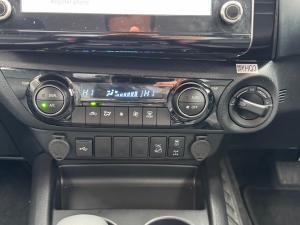 Toyota Hilux 2.8GD-6 double cab 4x4 Raider auto - Image 15