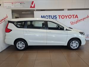 Toyota Rumion 1.5 SX manual - Image 3