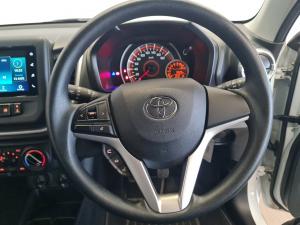 Toyota Vitz 1.0 XR manual - Image 8