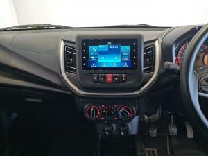 Toyota Vitz 1.0 XR manual - Image 13