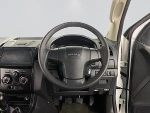 Isuzu D-MAX 250 HO HI-RIDE D/C - Image 16