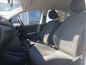 Volkswagen Polo Vivo hatch 1.6 Maxx - Image 12