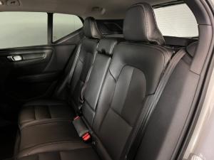 Volvo XC40 B4 Plus Dark - Image 8