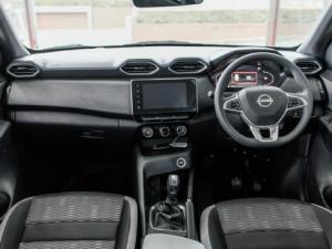 Nissan Magnite 1.0 Visia auto - Image 17