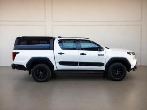 Toyota Hilux 2.8GD-6 double cab Raider 4x4 - Image 3
