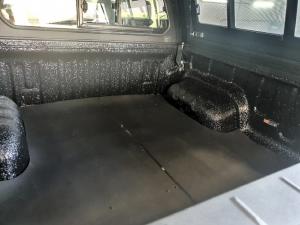 Toyota Hilux 2.8GD-6 double cab Raider 4x4 - Image 5