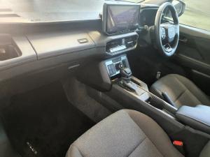 Toyota Hilux 2.8GD-6 double cab Raider 4x4 - Image 8