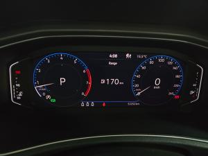 Volkswagen T-Roc 2.0TSI 4Motion R-Line - Image 9