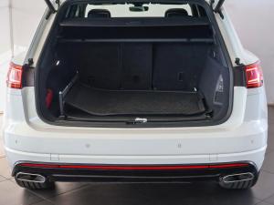 Volkswagen Touareg V6 TDI Executive R-Line - Image 14