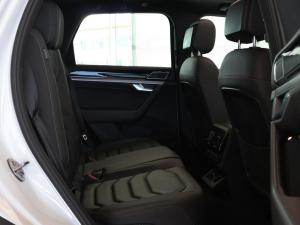 Volkswagen Touareg V6 TDI Executive R-Line - Image 16