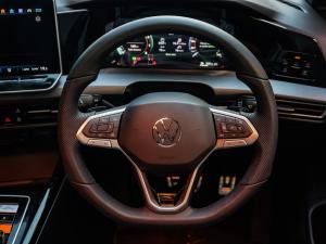 Volkswagen Golf 1.4TSI R-Line Plus - Image 20