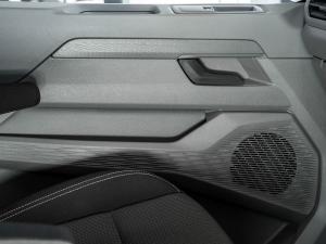 Volkswagen Transporter 2.0TDI Kombi SWB Basic - Image 17