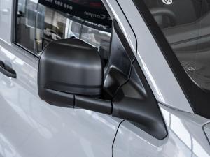 Volkswagen Transporter 2.0TDI Kombi SWB Basic - Image 7