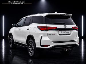 Toyota Fortuner 2.4GD-6 auto - Image 3