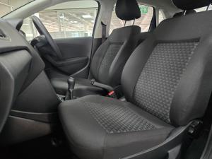 Volkswagen Polo Vivo hatch 1.4 Life - Image 7