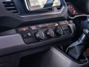 Volkswagen Crafter 50 2.0TDi 103KW XlwbP/V - Image 18