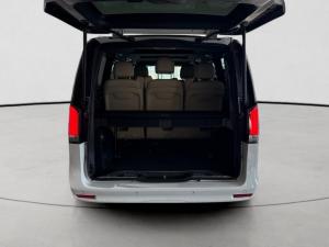 Mercedes-Benz V-Class V300d Exclusive - Image 10