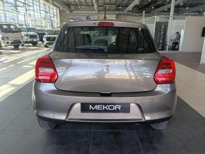 Suzuki Swift 1.2 GLX auto - Image 6