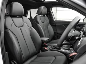 Audi Q2 35TFSI Black Edition - Image 11