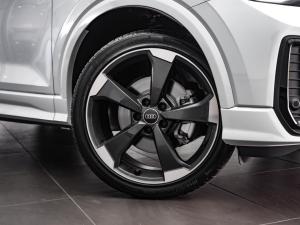 Audi Q2 35TFSI Black Edition - Image 5