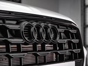 Audi Q2 35TFSI Black Edition - Image 4