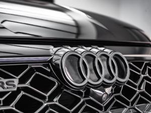 Audi RS3 Sportback quattro Carbon Edition - Image 2