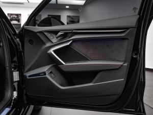 Audi RS3 Sportback quattro Carbon Edition - Image 9