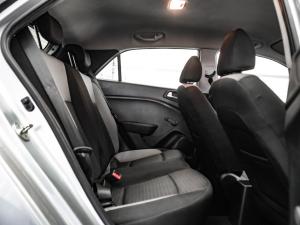 Hyundai i20 1.4 Motion auto - Image 18