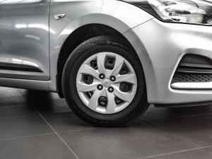Hyundai i20 1.4 Motion auto - Image 5