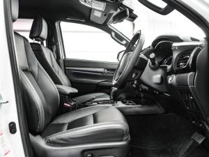 Toyota Hilux 2.8GD-6 double cab Legend RS auto - Image 12
