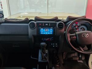 Toyota Land Cruiser 79 2.8GD-6 single cab auto - Image 16