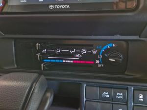 Toyota Land Cruiser 79 2.8GD-6 single cab auto - Image 20