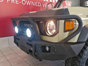 Toyota Land Cruiser 79 2.8GD-6 single cab auto - Image 2